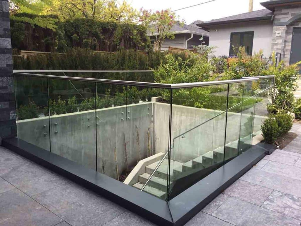 The Cost Of Framed And Frameless Glass Railing