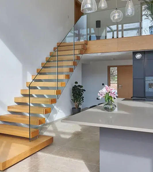 Glass-railing-for-staircase